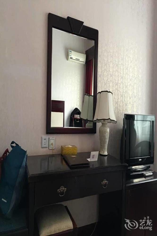 Landmark Otel Kunming Dış mekan fotoğraf
