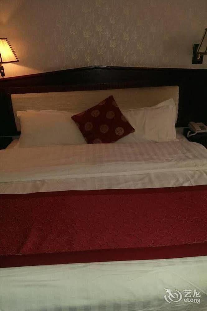 Landmark Otel Kunming Dış mekan fotoğraf