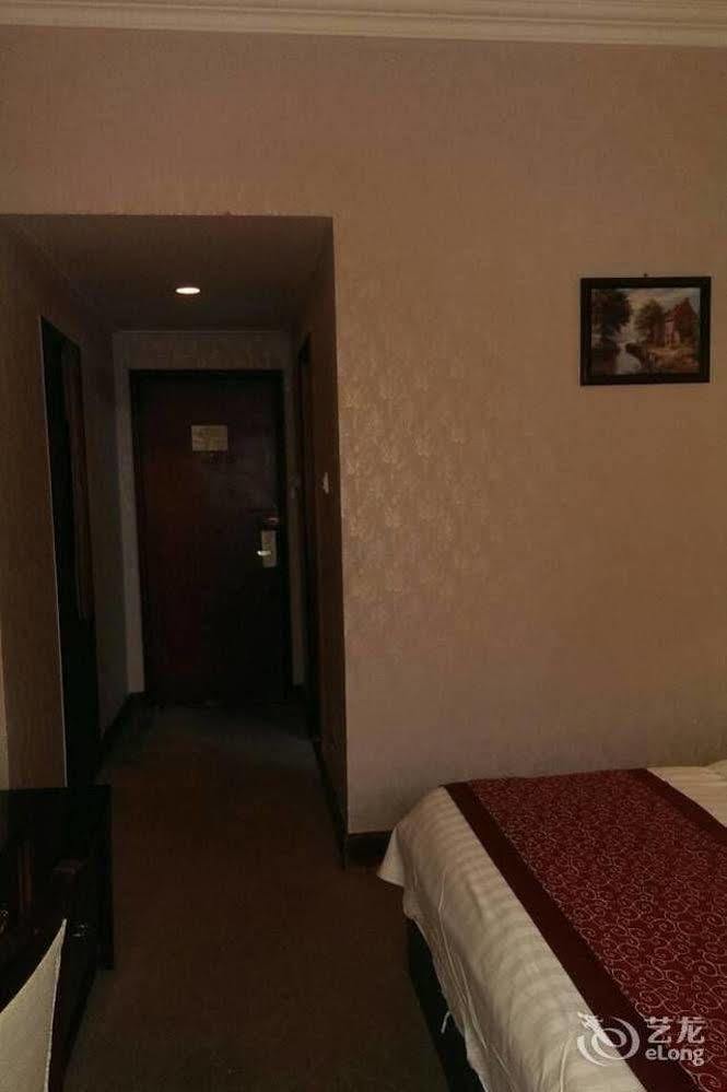 Landmark Otel Kunming Dış mekan fotoğraf